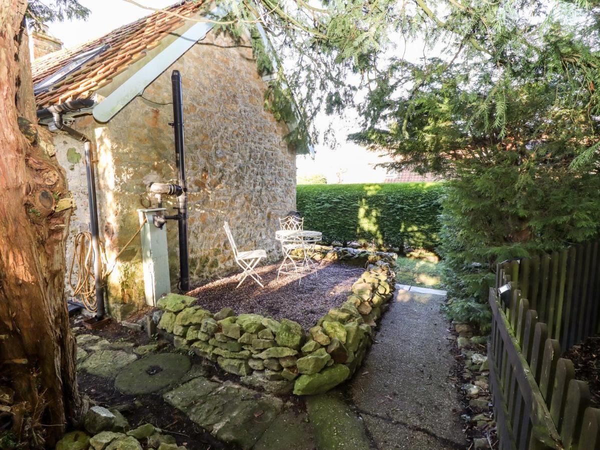 Old Blacksmiths Cottage Маркет Рейзън Екстериор снимка
